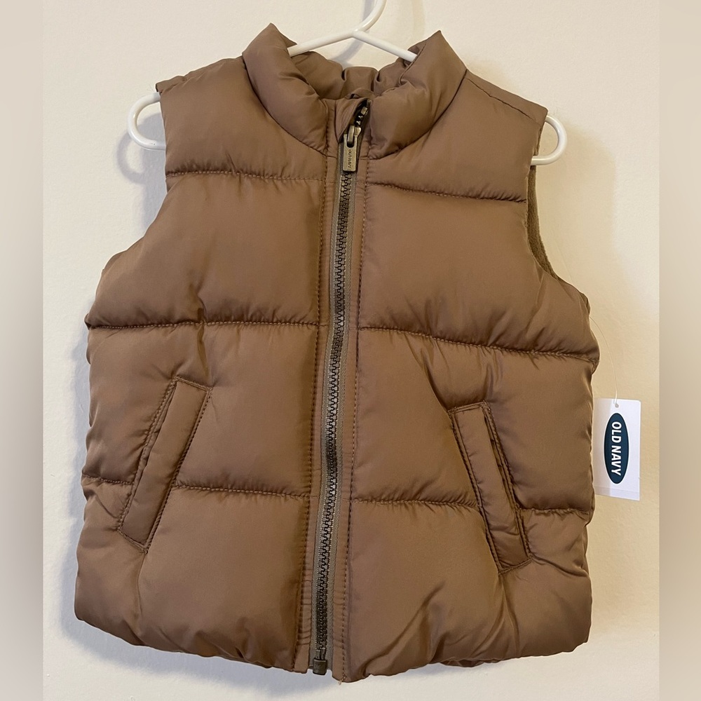 2T/Old Navy Puffer Vest